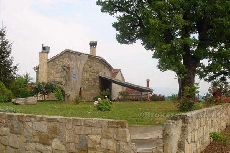 Eko selo s 9 kuća - Pazin