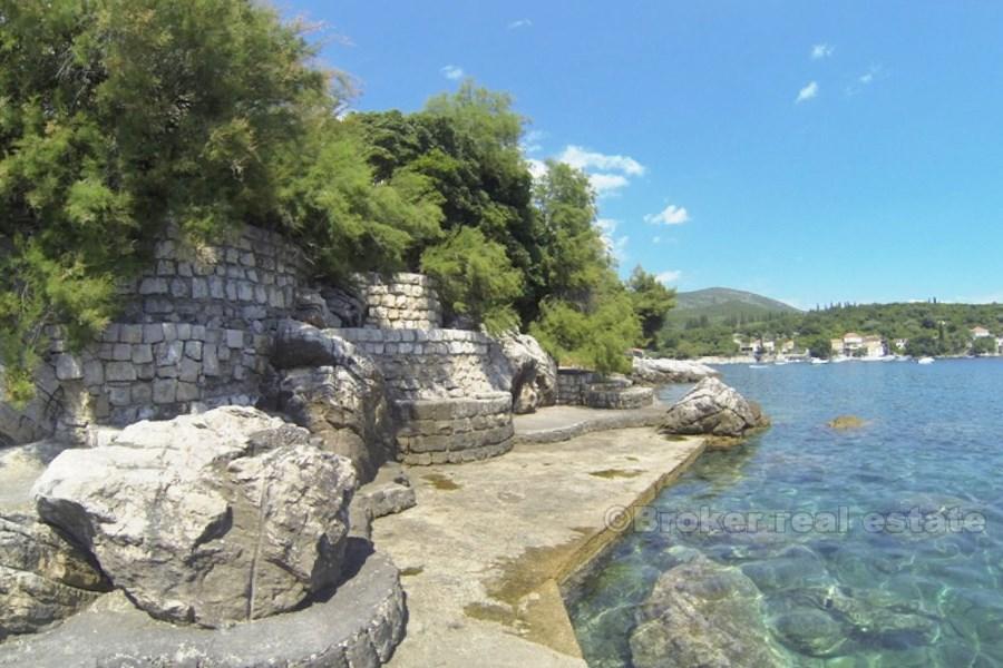 Villa første rad til sjøen, nær Dubrovnik, for salg