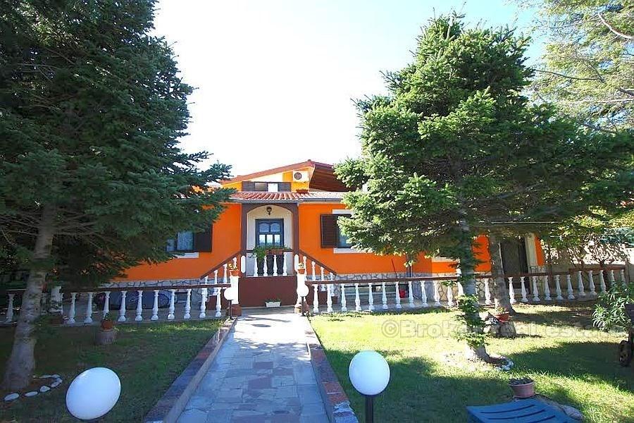 Дом/Вилла ─ Пула