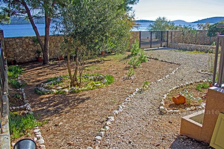 Nära Rogoznica - Vackert parhus