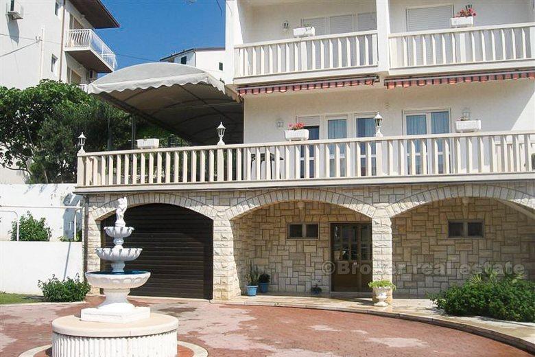 Hotel con vista mare - zona Omiš