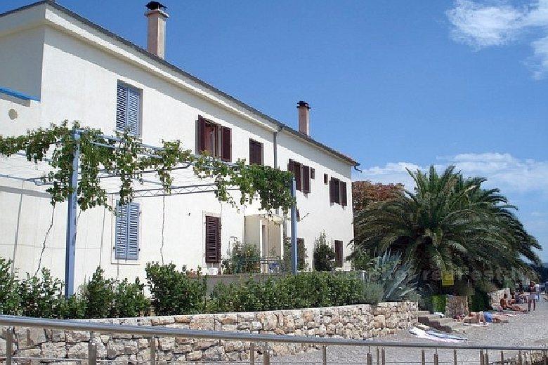 Rodinný dům / Villa - první řadě u moře - oblast Zadar