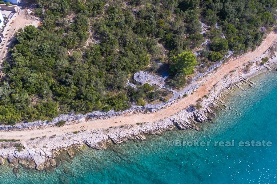 Проект строительства 11 вилл ─ в первом ряду от моря ─ остров Шолта