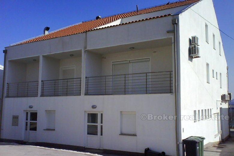 Hotellet første rad mot sjøen - øya Murter