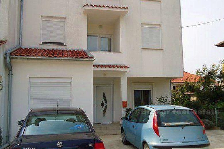 Casa con vista mare - zona Zara