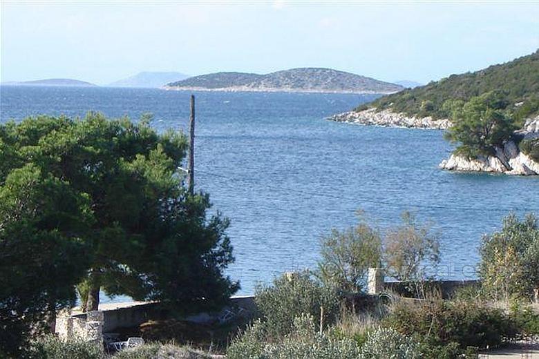 Dům - oblast Šibenik - první řadě k moři