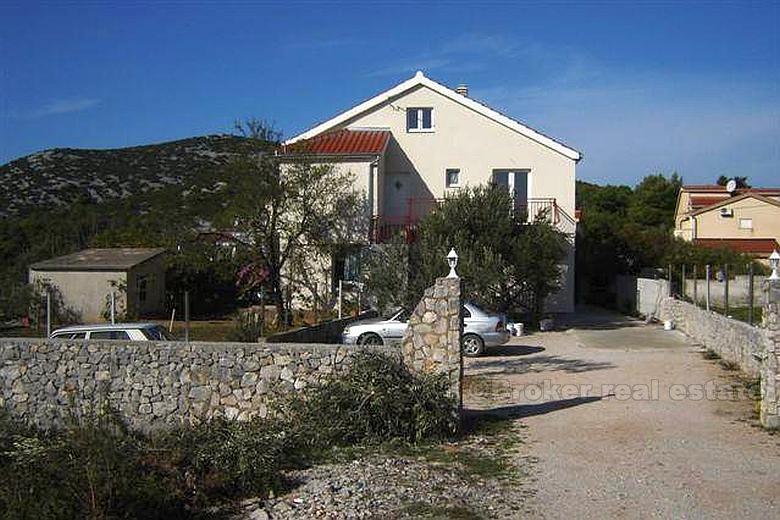House - Sibenik area - First row to the sea