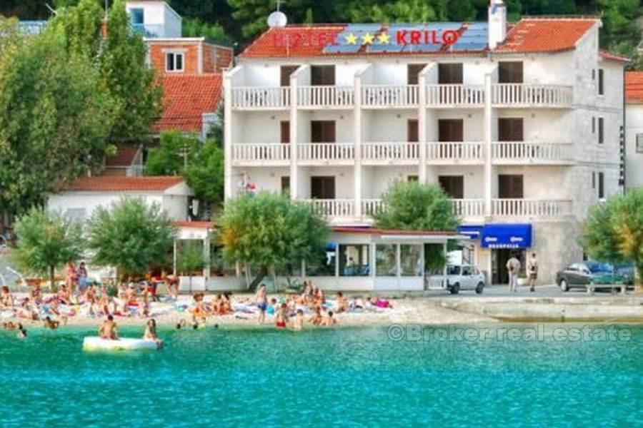 Hotel first row to the sea - Omis area