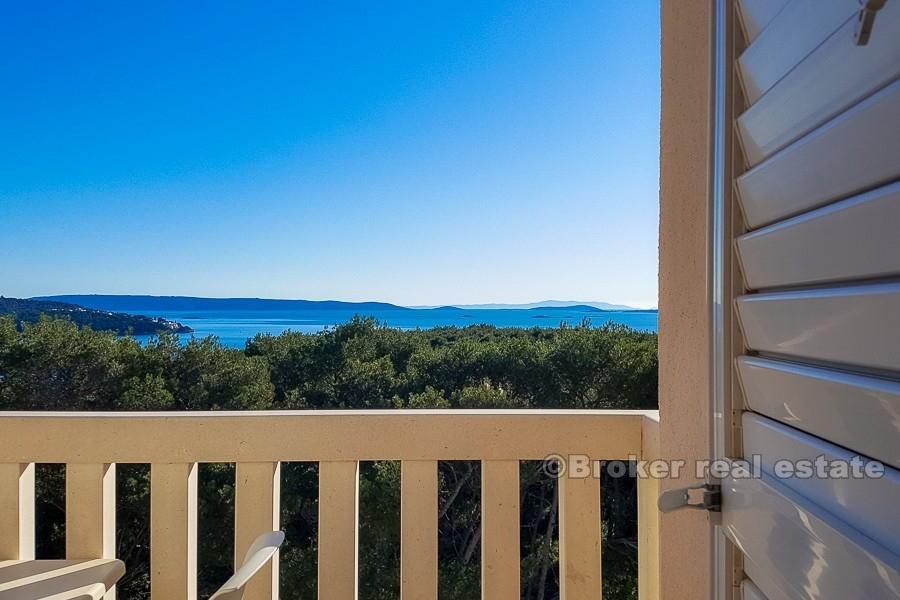 Hotel with sea view - Trogir area