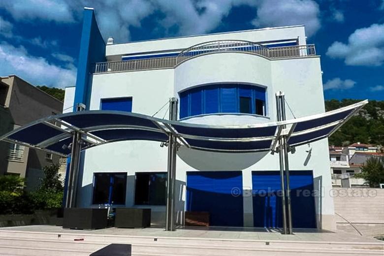 Vila s bazénom - Split