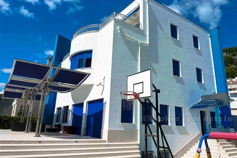 Vila s bazénom - Split