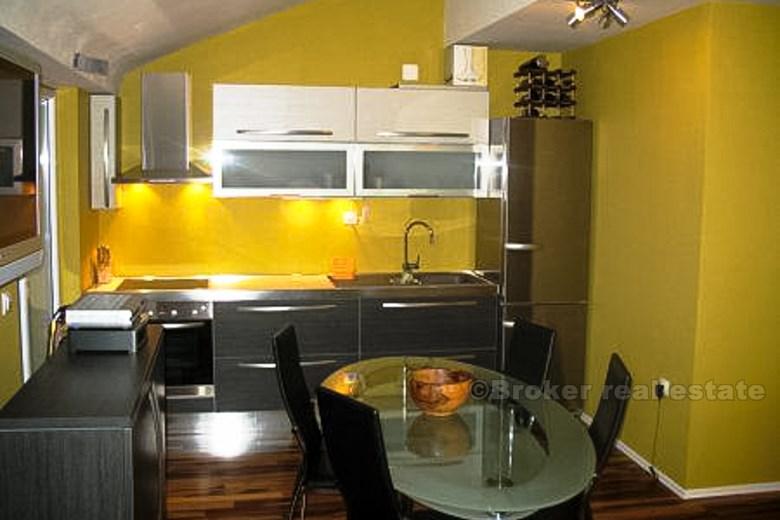 Apartament w centrum miasta - wyspa Brac