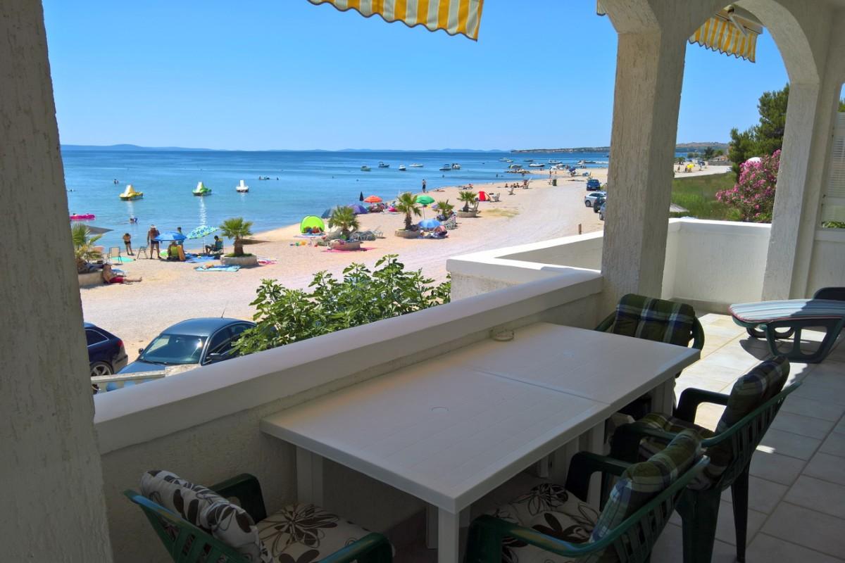 001-3620-30-vir-apartments-first-row-to-the-sea-for-sale