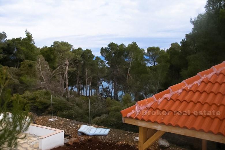 Hus første rad - øya Brac