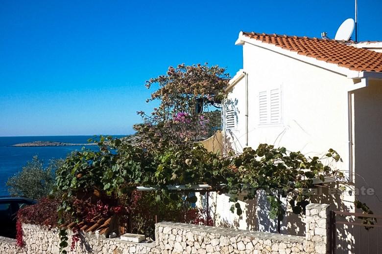 Kuća s pogledom na more - područje Rogoznice