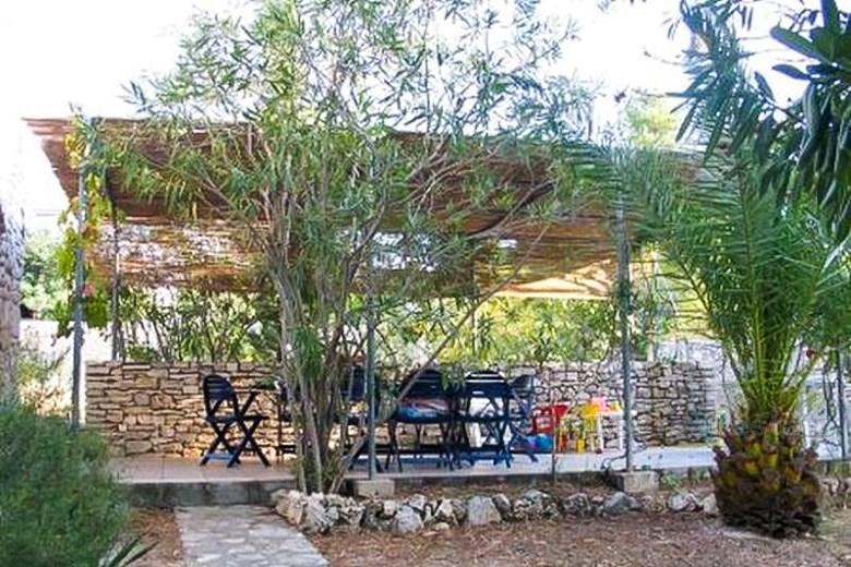 Дом первом ряду от моря - остров Брач