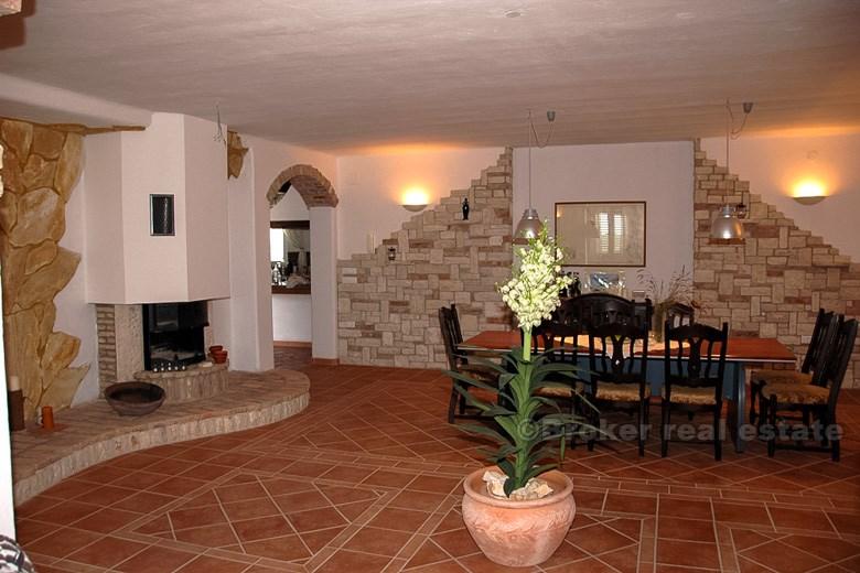 Villa con piscina e vista mare - Pula