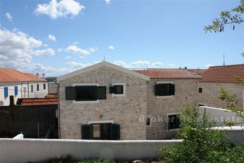 Øya Murter - Hus med havutsikt