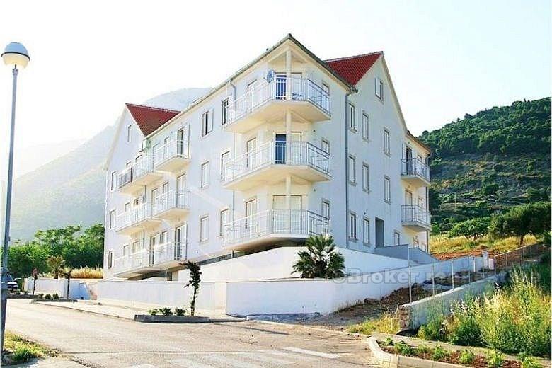 Ostrov Brač - Apartmány s výhľadom na more