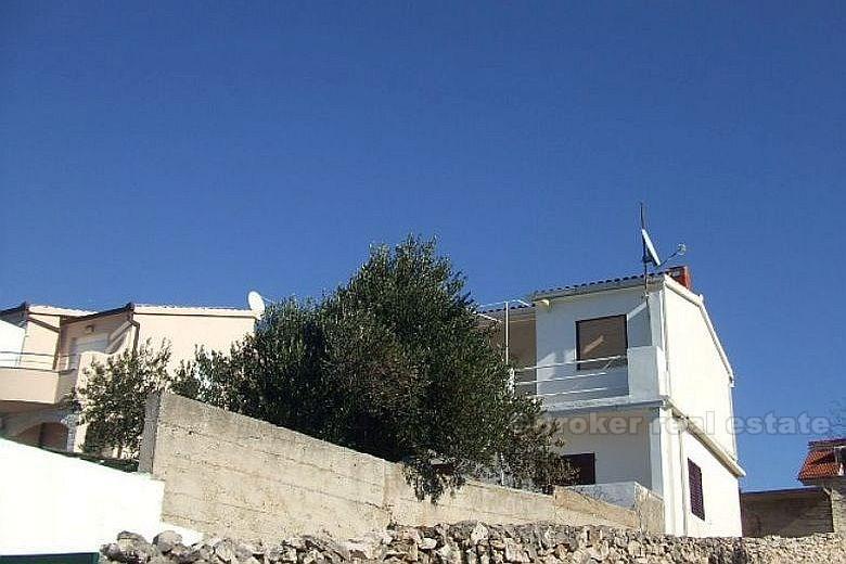 Rogoznica - Maison première rangée de la mer