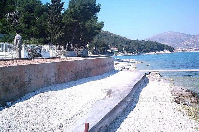 Ciovo - House first row to the sea