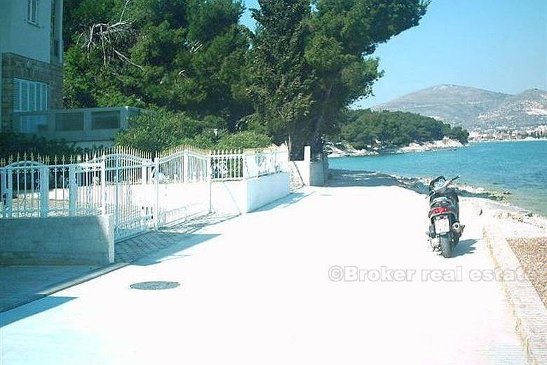 Ciovo - House first row to the sea