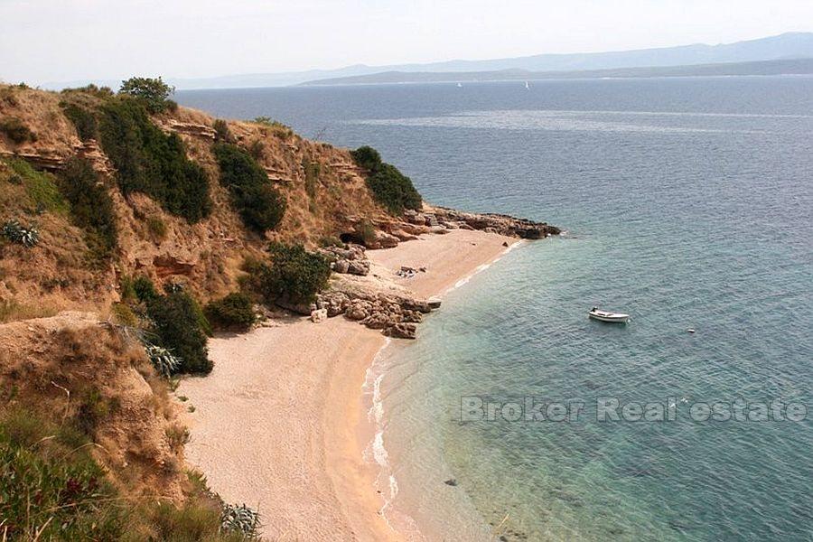 Ön Brac - Hus första raden mot havet