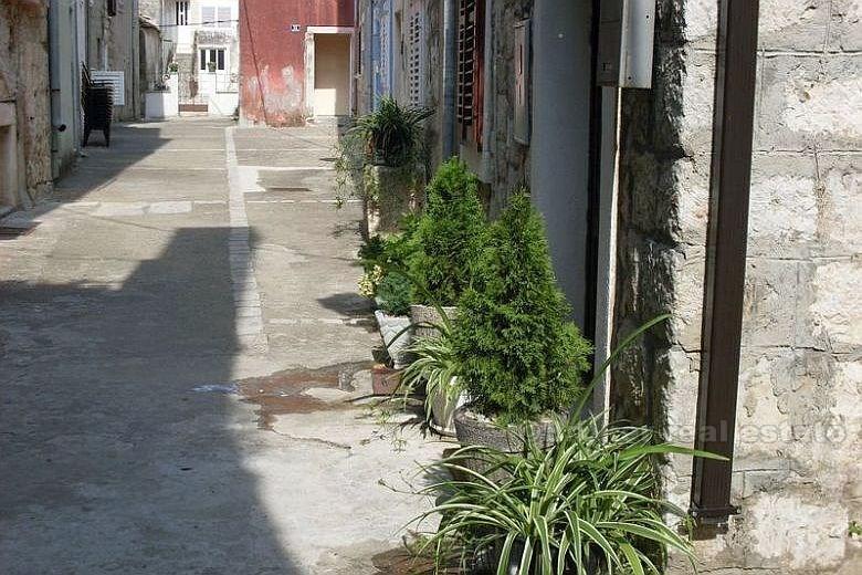 Pelješac - dom na 4 podlažiach vo vysokom štandarde