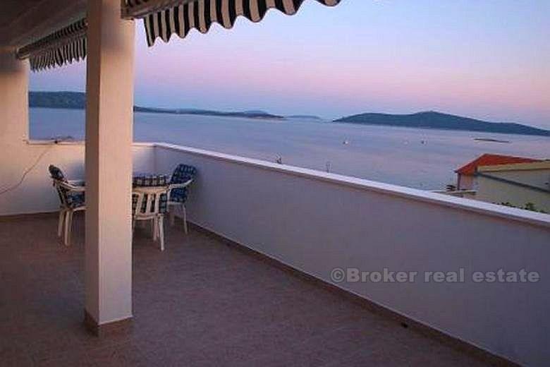 Near Trogir - Apartment with sea view