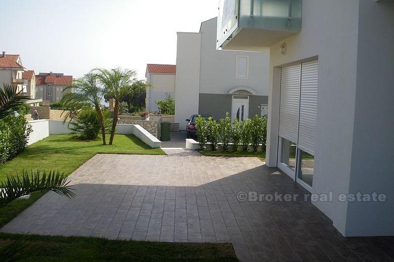 Île de Pag - appartements duplex et triplex de haute qualité