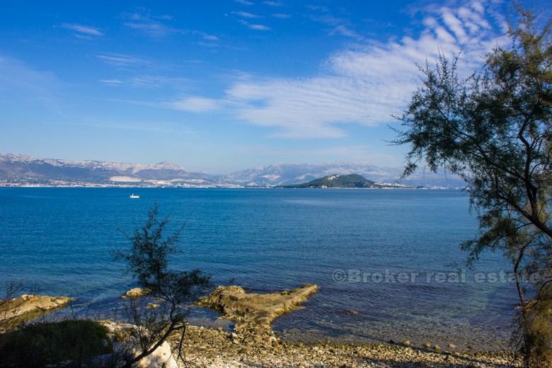 Island of Ciovo - Old house by the sea