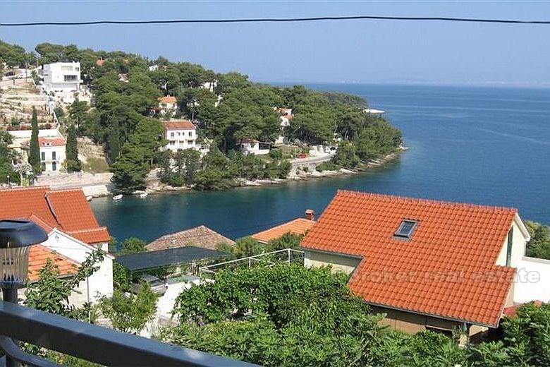 L'île de Brac - Maison avec vue sur la mer