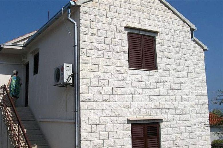 Island of Brac - House with sea view