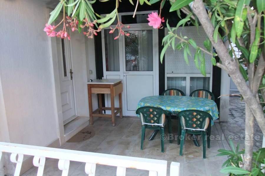 L'île de Brac - Appartement à deux chambres avec jardin