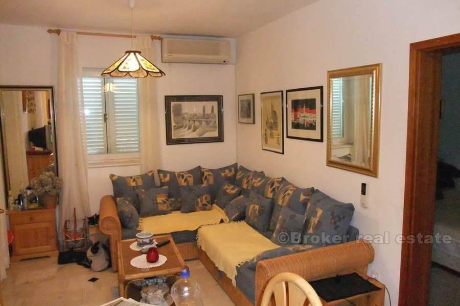L'île de Brac - Appartement à deux chambres avec jardin