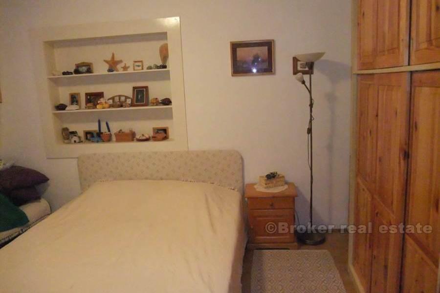 Øya Brac - To-roms leilighet med hage