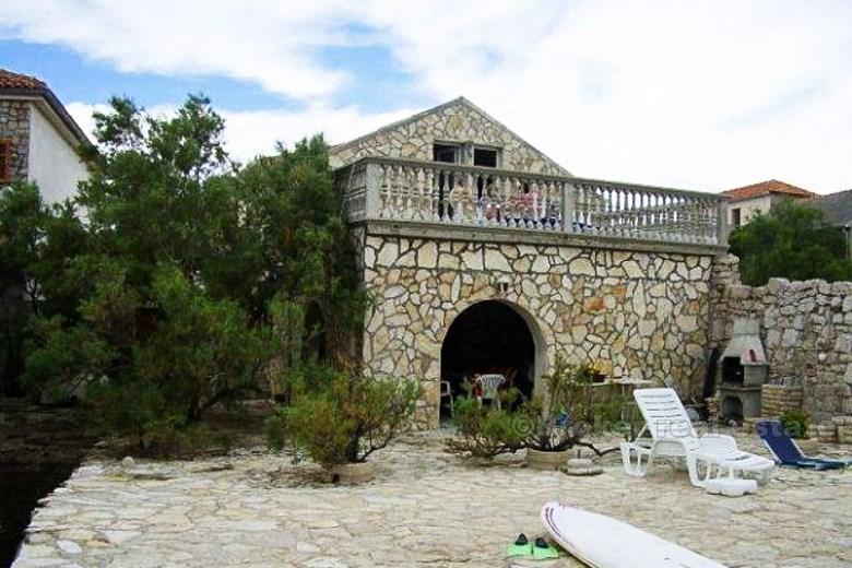 Île de Murter - Maison en bord de mer sur 2 étages
