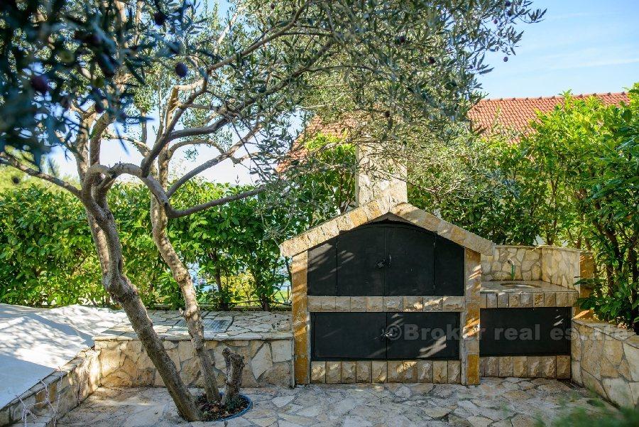 Otok Čiovo - Kuća / vila uz more sa bazenom