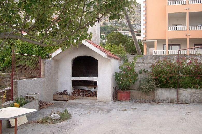 Région de Trogir - Maison en bord de mer sur l'emplacement très attrayant