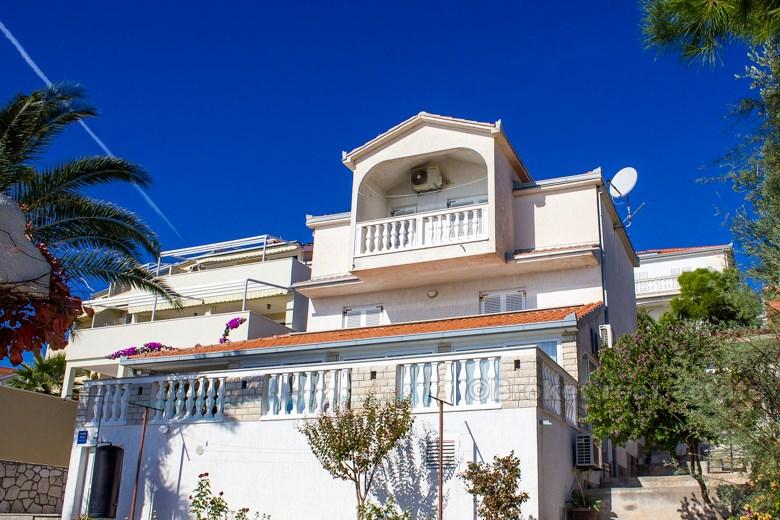 Ostrov Čiovo - Dům u moře na 3 podlažích