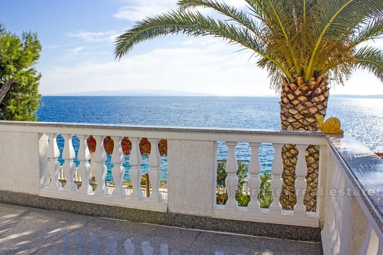 Wyspa Ciovo - Dom przy morzu na 3 piętrach