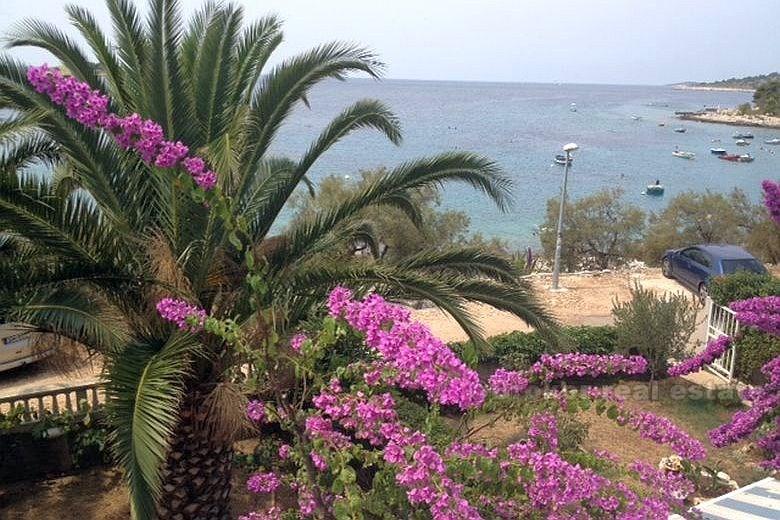 Rogoznica - dvojna kuća uz more