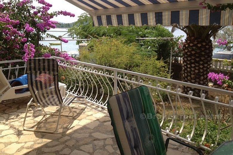 Rogoznica - dvojna kuća uz more