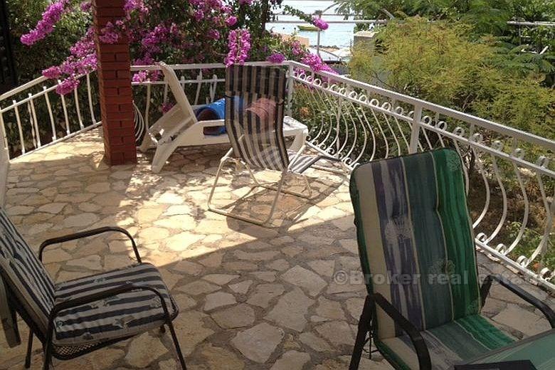 Rogoznica - dvojna kuća uz more