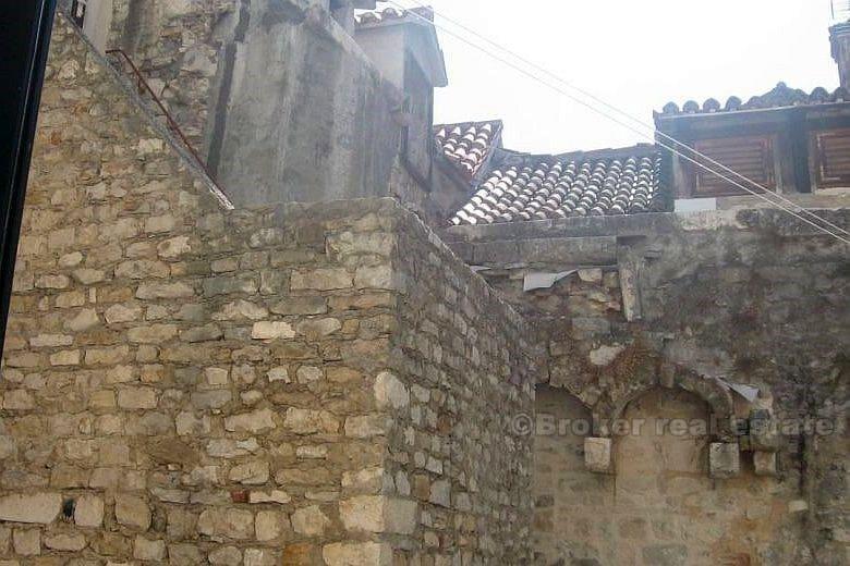 Centrum Splitu - Apartament z 4 pomieszczenia w środku miasta