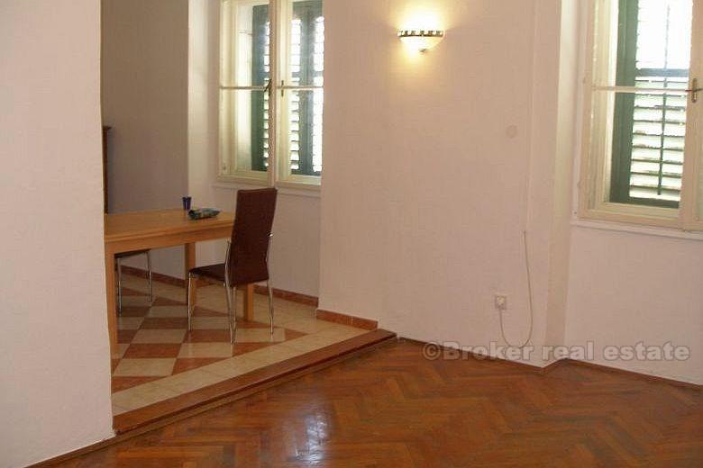 Split - Leilighet på 105 m2 i første etasje