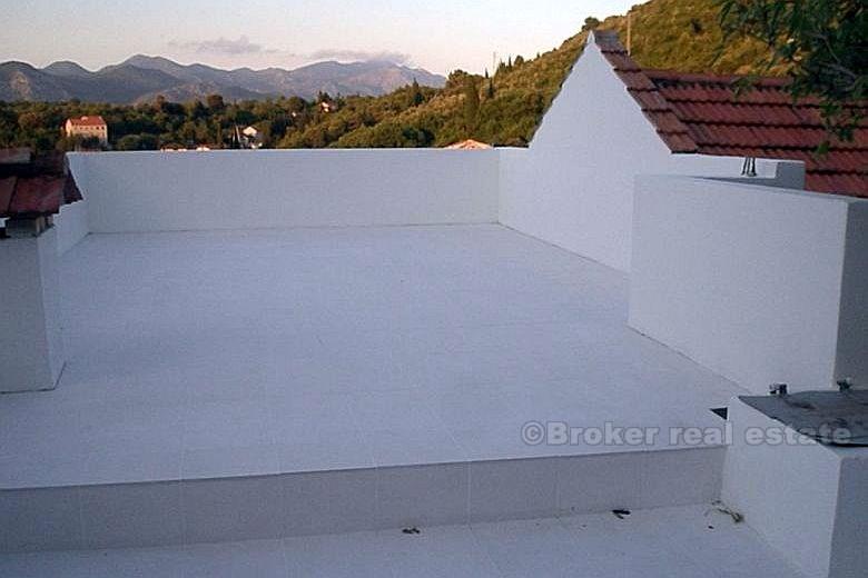 Wyspa Korcula - Odnowiony dom z widokiem na morze