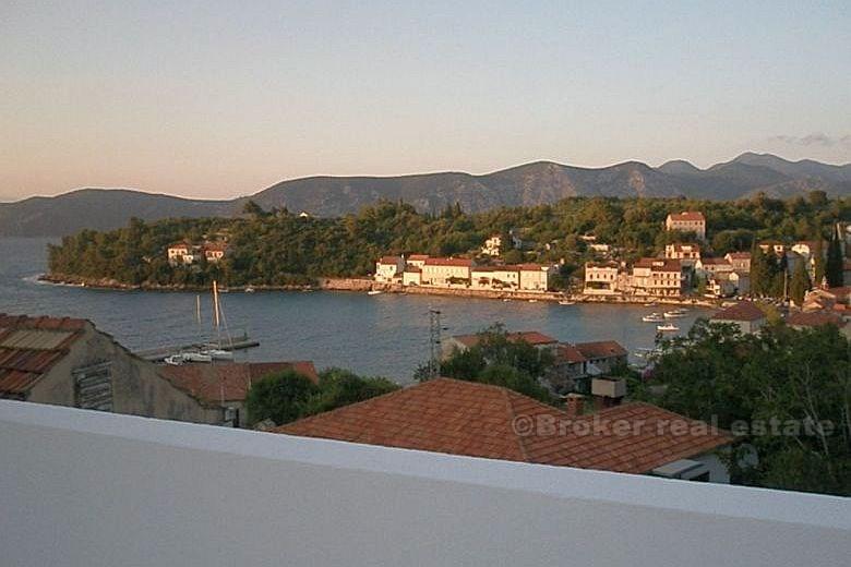 Wyspa Korcula - Odnowiony dom z widokiem na morze