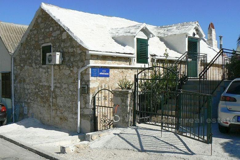 Øya Brac - Hus på 2 etasjer