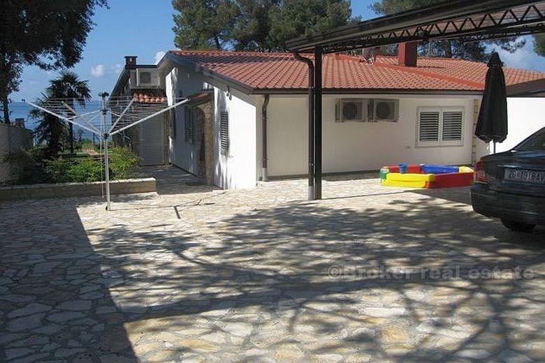 Umag - Haus von 110 m2, 5 Meter vom Meer entfernt